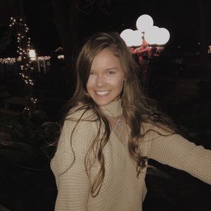 Meet your Posher, Lacey